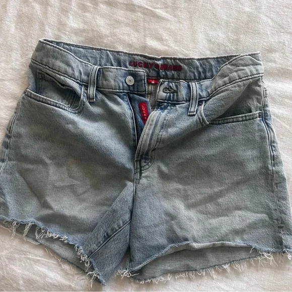 Lucky Brand 90s Midi size 6 Light Blue Jean Shorts classic - Picture 2 of 7